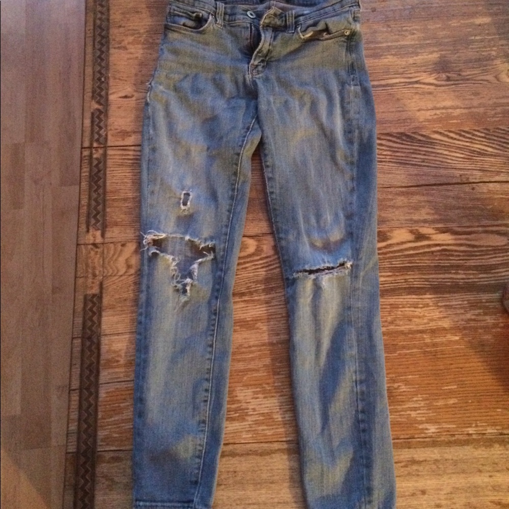 🌺Lucky Brand Distressed skinny jeans